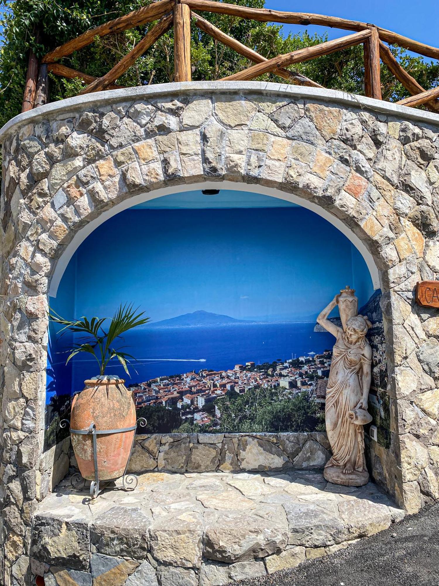 Casa Vacanze Chery Sorrento Luaran gambar
