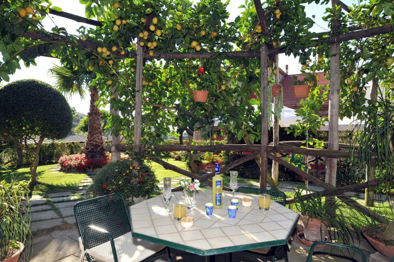 Casa Vacanze Chery Sorrento Luaran gambar