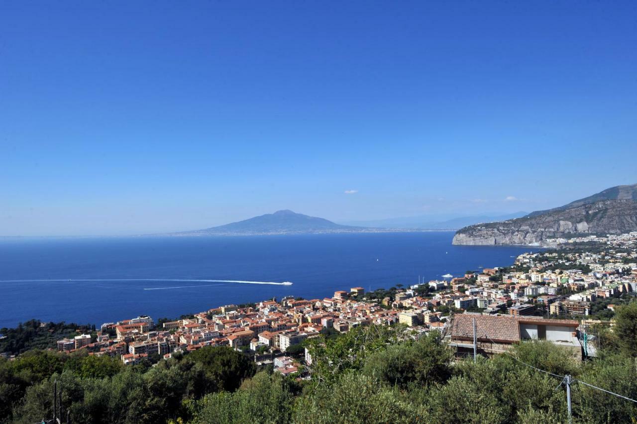 Casa Vacanze Chery Sorrento Luaran gambar