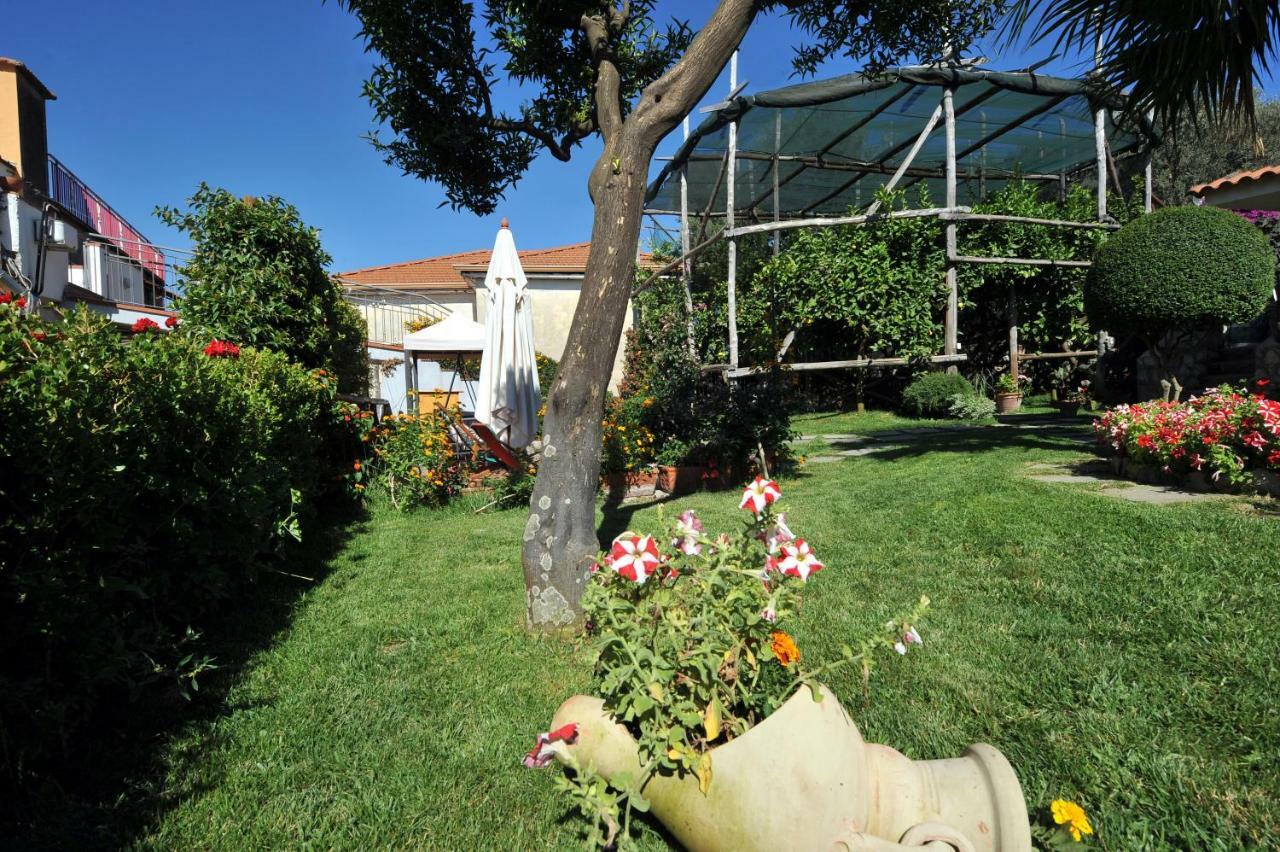 Casa Vacanze Chery Sorrento Luaran gambar